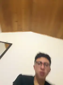 CamiRojas boy online show from October 11, 2025, 4:44 am