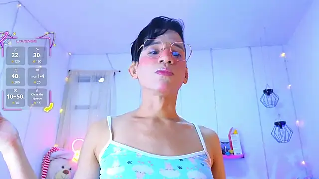 Snapshot of Ariel_Femboy_ chatting on December 23, 2025, 4:54 am Ariel Femboy online show from December 23, 2025, 4:54 am