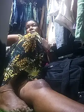 Snapshot of Hailey_BaileyXYZ chatting on October 20, 2025, 10:49 am Hailey BaileyXYZ online show from October 20, 2025, 10:49 am