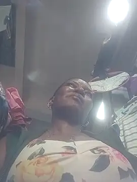 Snapshot of Hailey_BaileyXYZ chatting on December 14, 2025, 2:00 pm Hailey BaileyXYZ online show from December 14, 2025, 2:00 pm