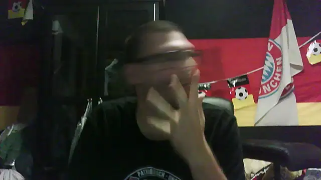 Die-geile-Sau online show from November 17, 2025, 7:52 pm