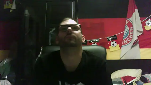 Die-geile-Sau online show from November 18, 2025, 8:13 pm