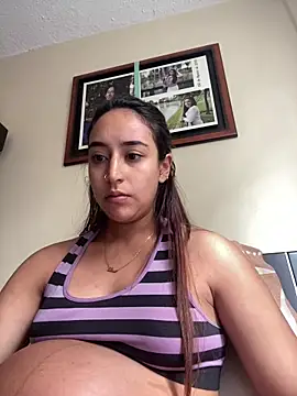 Vaiolet a online show from January 15, 2025, 6:19 pm