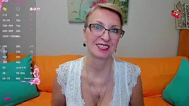 Snapshot of iamyourdream89 chatting on February 7, 2025, 7:40 am iamyourdream89 online show from February 7, 2025, 7:40 am