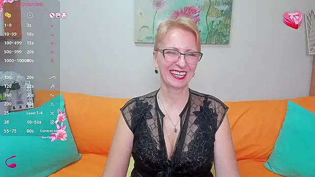 Snapshot of iamyourdream89 chatting on February 13, 2025, 2:52 pm iamyourdream89 online show from February 13, 2025, 2:52 pm