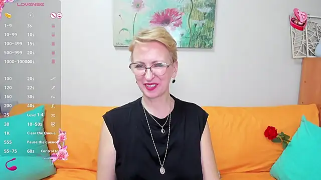 Snapshot of iamyourdream89 chatting on March 10, 2025, 9:29 pm iamyourdream89 online show from March 10, 2025, 9:29 pm