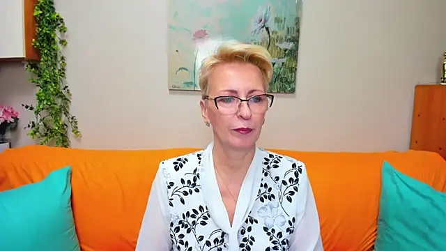 Snapshot of iamyourdream89 chatting on November 21, 2025, 3:11 pm iamyourdream89 online show from November 21, 2025, 3:11 pm