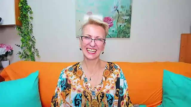 Snapshot of iamyourdream89 chatting on November 29, 2025, 10:02 pm iamyourdream89 online show from November 29, 2025, 10:02 pm