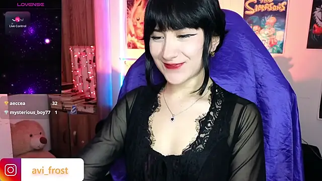 Snapshot of avi_frost chatting on March 6, 2025, 7:14 am avi frost online show from March 6, 2025, 7:14 am