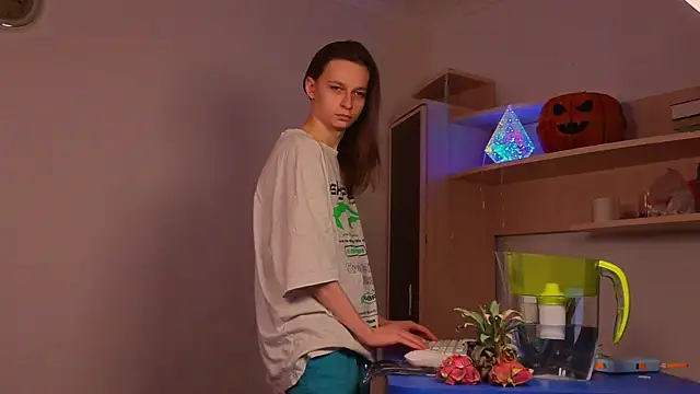 Frank Fraer online show from April 5, 2026, 11:07 am