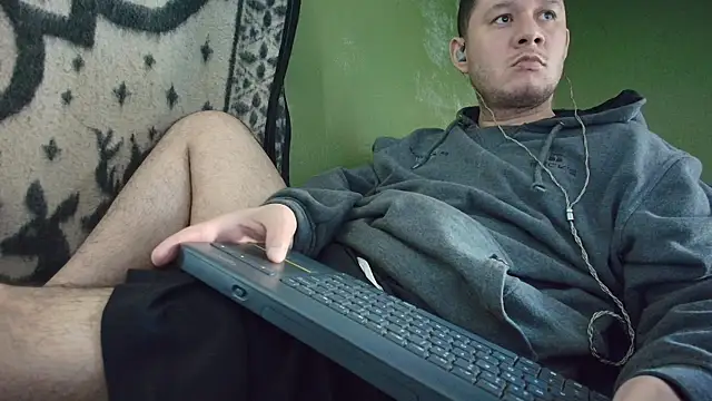 sweet cock28 online show from October 27, 2025, 3:27 pm