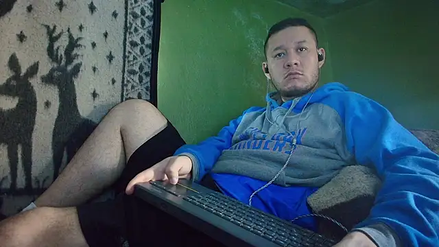 Snapshot of sweet_cock28 chatting on February 15, 2026, 2:25 pm sweet cock28 online show from February 15, 2026, 2:25 pm