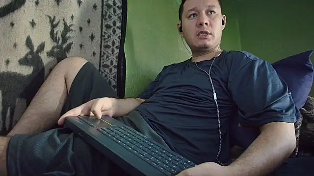 Snapshot of sweet_cock28 chatting on April 28, 2026, 3:06 pm sweet cock28 online show from April 28, 2026, 3:06 pm