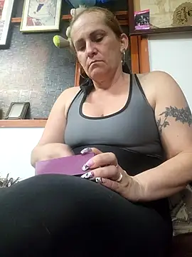 Snapshot of SeductionSilera chatting on November 27, 2025, 9:28 pm SeductionSilera online show from November 27, 2025, 9:28 pm