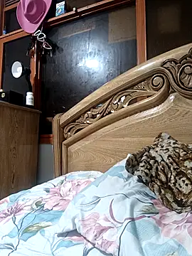 Snapshot of SeductionSilera chatting on February 11, 2026, 4:34 pm SeductionSilera online show from February 11, 2026, 4:34 pm