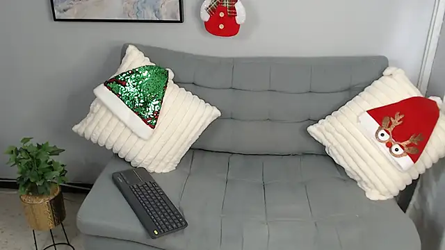 Amber Etan online show from November 24, 2025, 3:12 pm