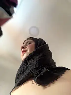 Snapshot of naughty__angel chatting on December 24, 2024, 2:33 pm naughty angel online show from December 24, 2024, 2:33 pm