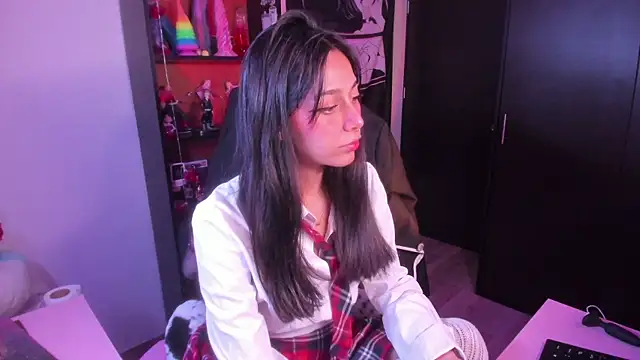 amber yull online show from May 9, 2026, 2:06 am