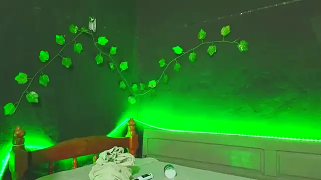 Carlafoxxx online show from February 7, 2025, 2:26 pm