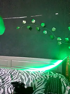 Carlafoxxx online show from March 6, 2025, 1:35 pm