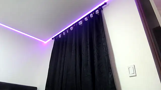 Snapshot of dolcemacca chatting on March 13, 2025, 5:22 am dolcemacca online show from March 13, 2025, 5:22 am