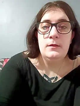 Snapshot of Lolabeluccia_xh_ chatting on February 9, 2026, 7:34 am Lolabeluccia xh online show from February 9, 2026, 7:34 am