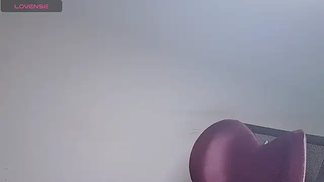 VaerySaenz online show from December 6, 2024, 12:34 am