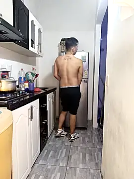 catire2323 online show from December 21, 2024, 1:36 am