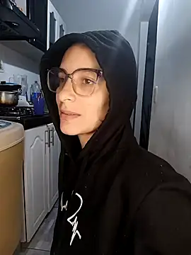 catire2323 online show from January 24, 2025, 11:23 pm