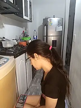 catire2323 online show from March 9, 2025, 3:32 am