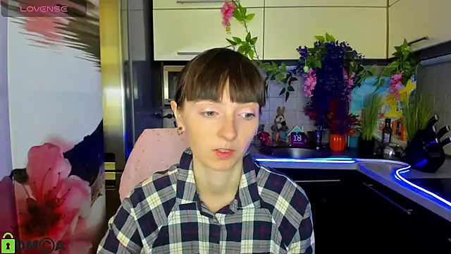 TayanaJons online show from March 31, 2026, 7:09 am