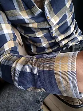 Snapshot of Freezing_Duck chatting on February 10, 2026, 2:43 pm Freezing Duck online show from February 10, 2026, 2:43 pm