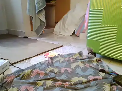 sweet vee42 online show from November 29, 2025, 9:12 am