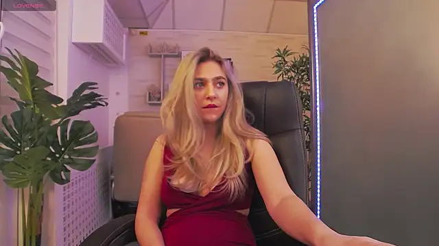 AvaBlue  online show from February 4, 2025, 7:29 am