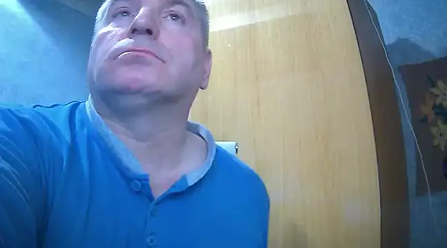 Snapshot of GYurmoka70 chatting on December 24, 2024, 11:44 pm GYurmoka70 online show from December 24, 2024, 11:44 pm