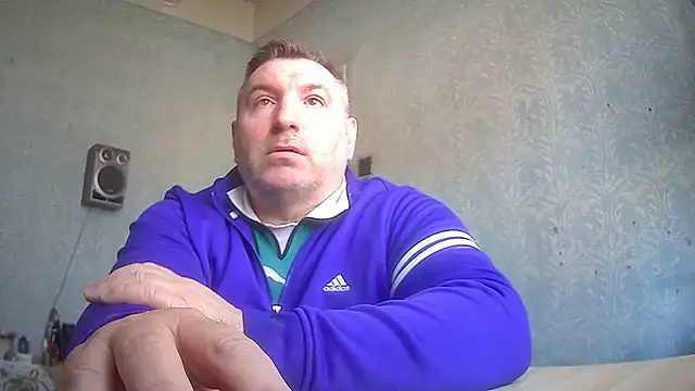 Snapshot of GYurmoka70 chatting on February 25, 2025, 10:47 am GYurmoka70 online show from February 25, 2025, 10:47 am