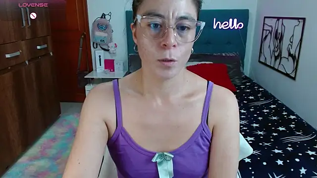 Snapshot of antonella_sweet33 chatting on March 6, 2026, 7:10 pm antonella sweet33 online show from March 6, 2026, 7:10 pm