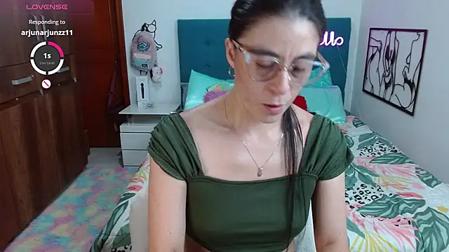 Snapshot of antonella_sweet33 chatting on March 21, 2026, 8:45 pm antonella sweet33 online show from March 21, 2026, 8:45 pm