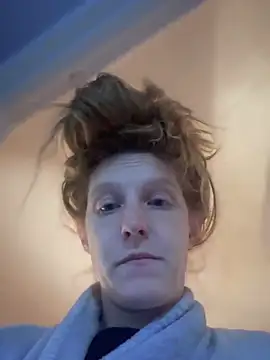 GoldenFlameGoddess online show from February 26, 2025, 2:37 am