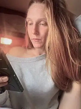 GoldenFlameGoddess online show from March 6, 2025, 1:05 am