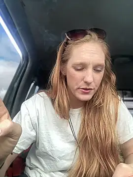 GoldenFlameGoddess online show from March 18, 2025, 9:10 pm