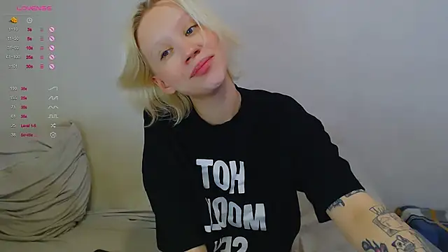 Snapshot of amelia_lye chatting on December 16, 2025, 4:45 pm amelia lye online show from December 16, 2025, 4:45 pm