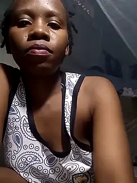 Queentesi online show from February 2, 2025, 12:02 pm