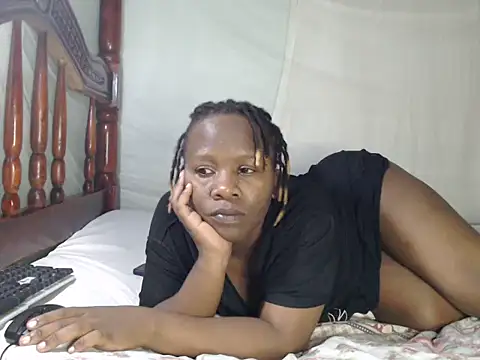 Queentesi online show from May 16, 2026, 10:41 pm