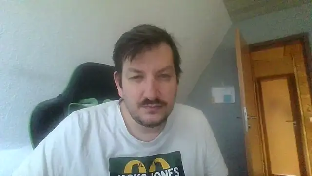 Snapshot of Golffahrer1982 chatting on October 27, 2025, 11:36 am Golffahrer1982 online show from October 27, 2025, 11:36 am