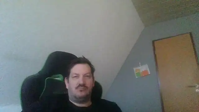 Snapshot of Golffahrer1982 chatting on February 11, 2026, 1:38 pm Golffahrer1982 online show from February 11, 2026, 1:38 pm