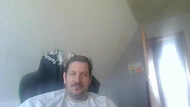 Snapshot of Golffahrer1982 chatting on February 20, 2026, 11:32 am Golffahrer1982 online show from February 20, 2026, 11:32 am