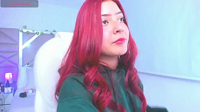 Zoe Lennoxx online show from February 1, 2025, 8:37 pm