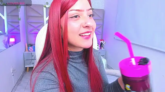 Zoe Lennoxx online show from February 18, 2025, 5:10 pm