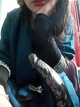 Snapshot of Noor_Darliing chatting on January 5, 2026, 5:27 pm Noor Darliing online show from January 5, 2026, 5:27 pm